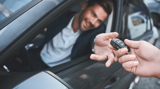 Czy OC przechodzi na nowego właściciela samochodu?